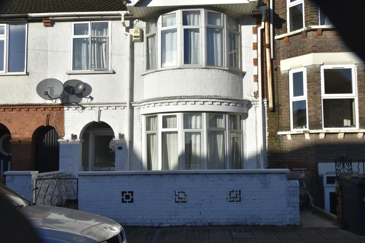 Clarendon House Hotel Luton  Esterno foto
